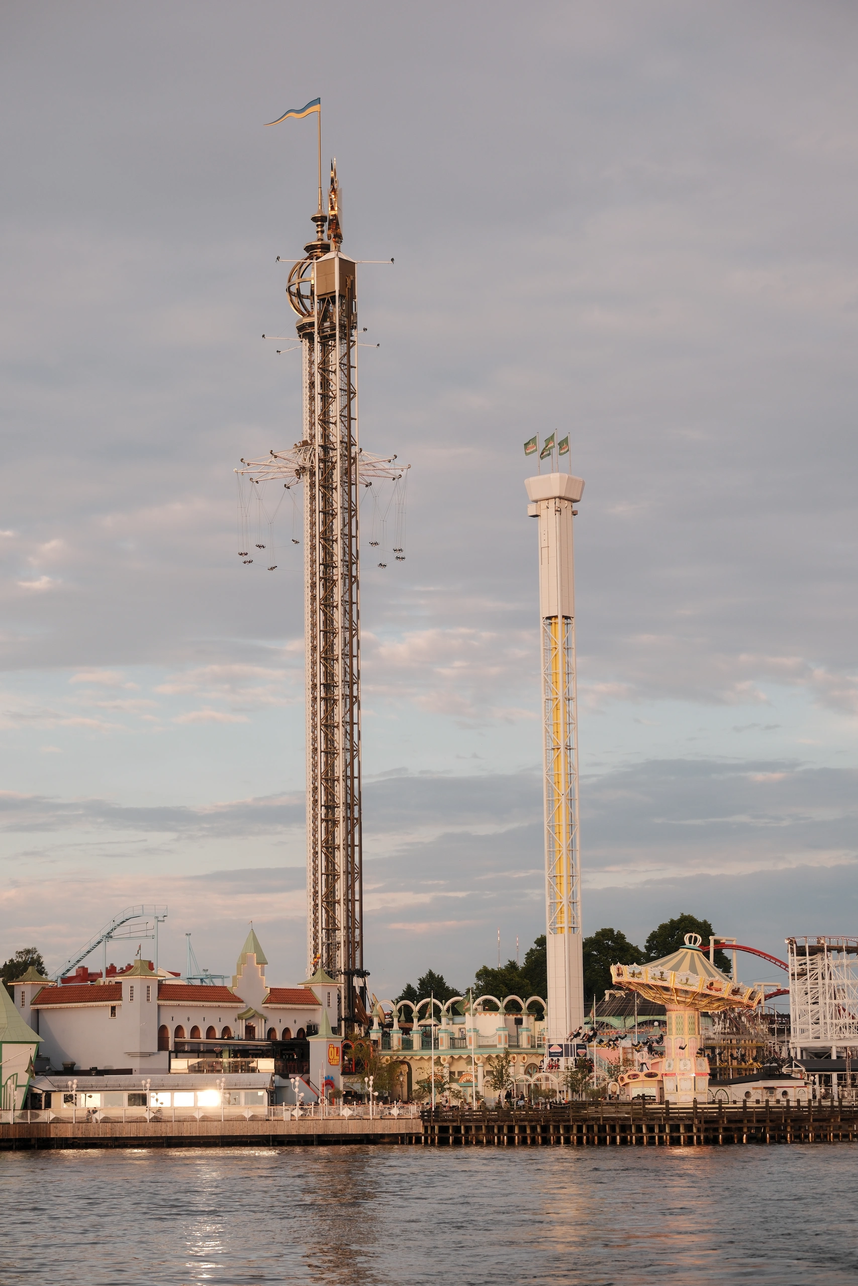 Stocholm's Gröna Lund captured from the SL boat.